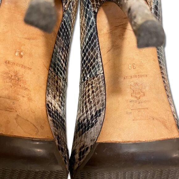 ❤️SOLD❤️ Escada Snakeskin Heels Size: |39| - Picture 2 of 10